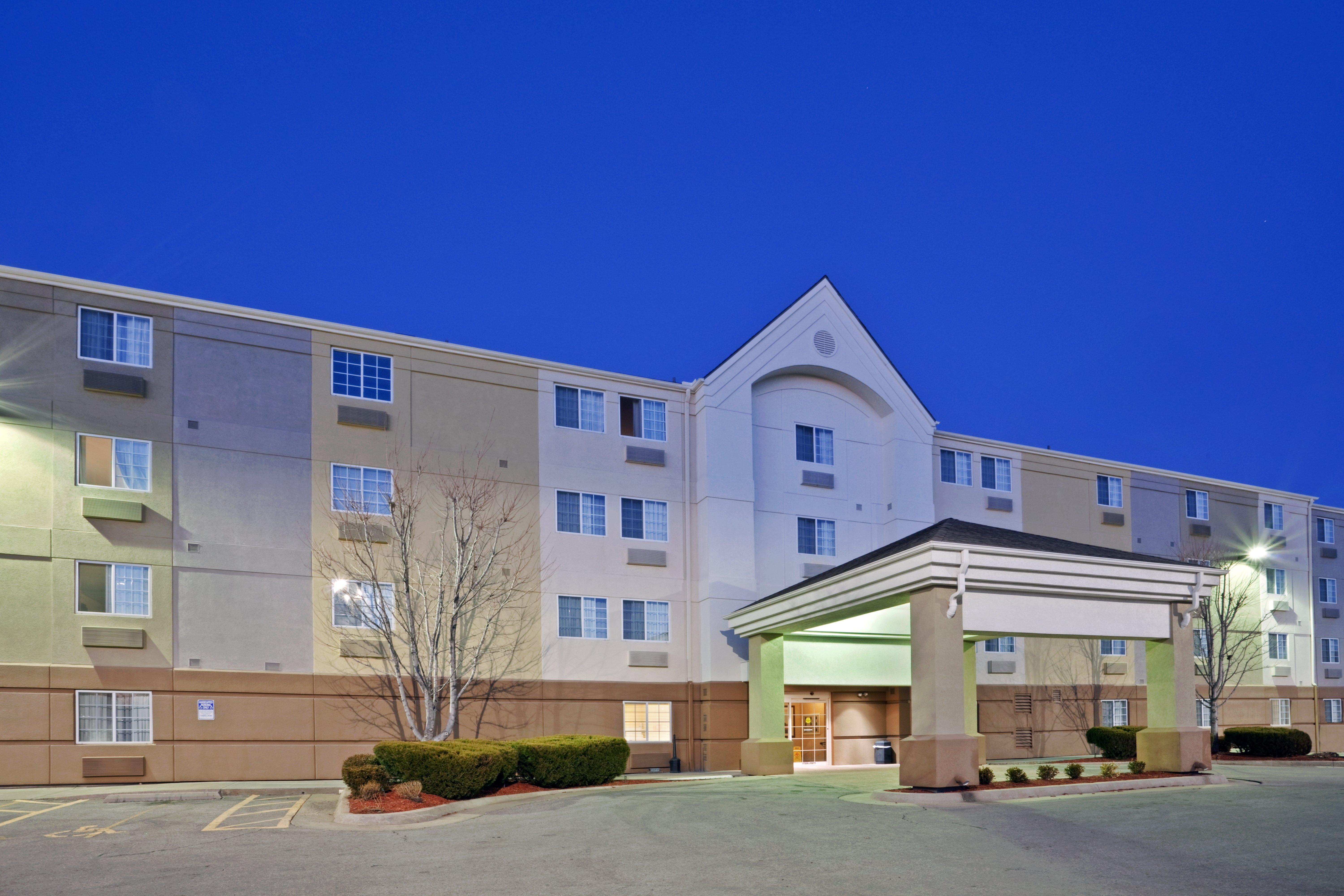 Candlewood Suites - Topeka West By Ihg Exterior foto