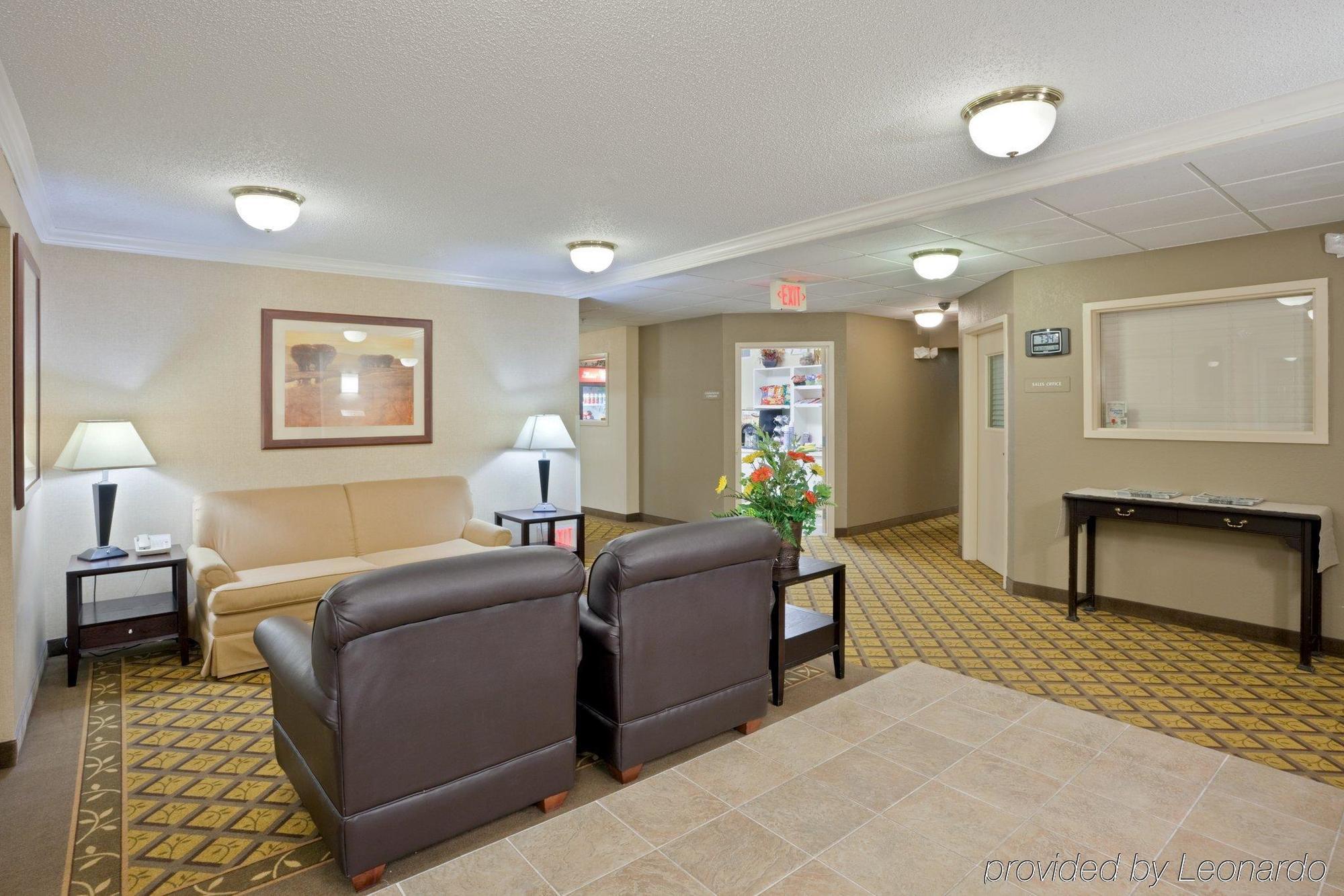 Candlewood Suites - Topeka West By Ihg Exterior foto
